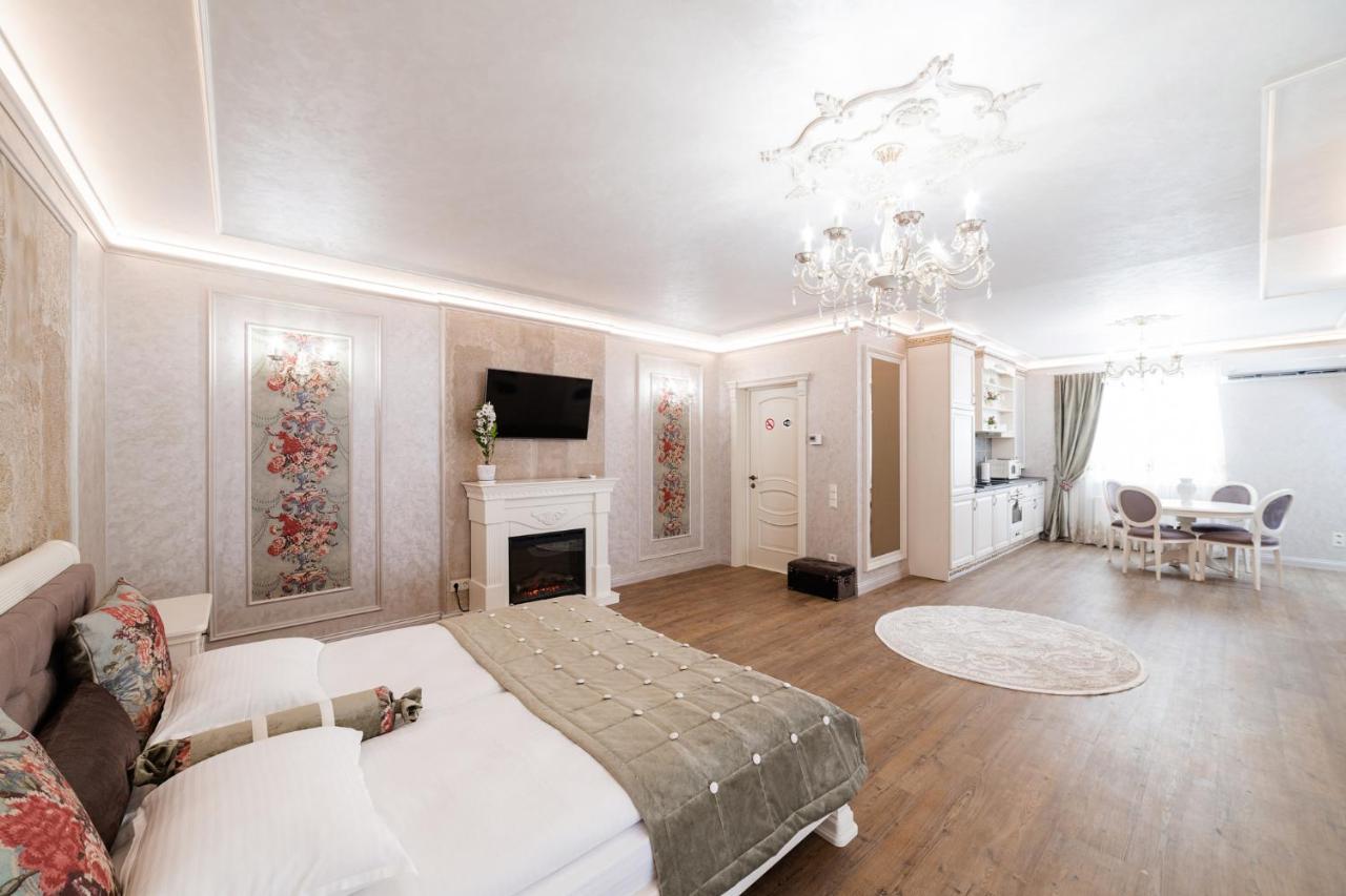 Vip Apartment On Duhnovicha Street .Free Parking. Uzhhorod Ngoại thất bức ảnh