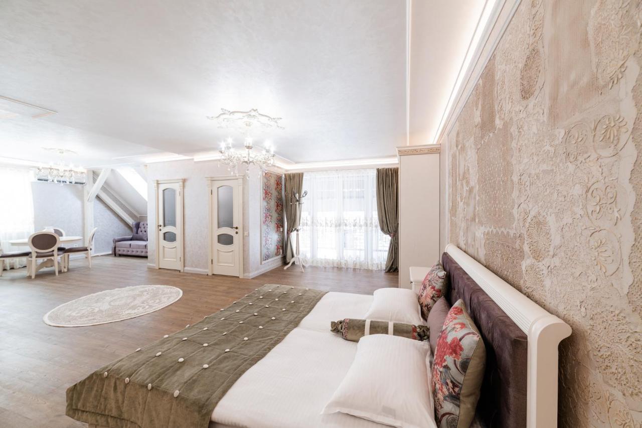 Vip Apartment On Duhnovicha Street .Free Parking. Uzhhorod Ngoại thất bức ảnh